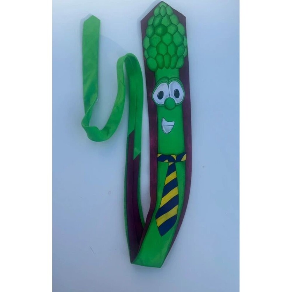 Veggie Tales Vintage Tie *tag coming off on back